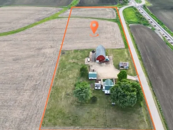 15331 W Harper Rd, Forreston, IL 61030