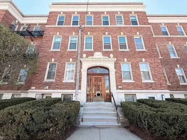 8 Ransom Rd, Brighton, MA