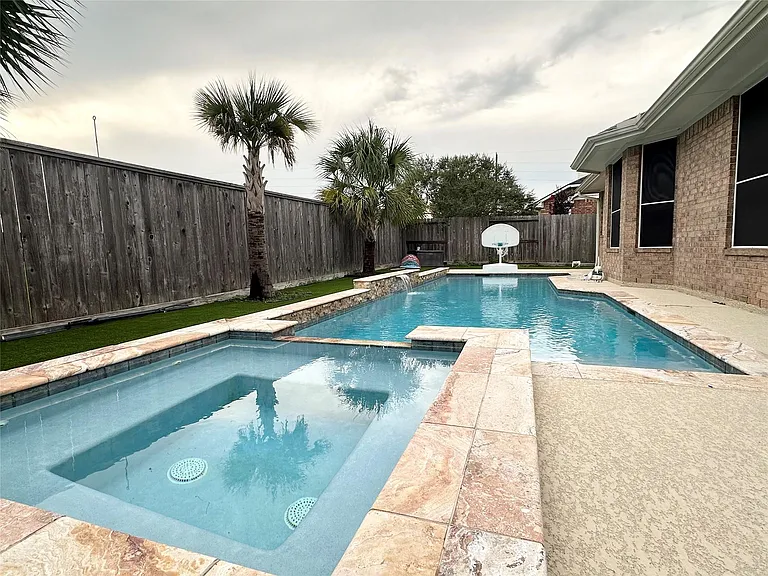 17815 Gables Bend Dr — Photo 28