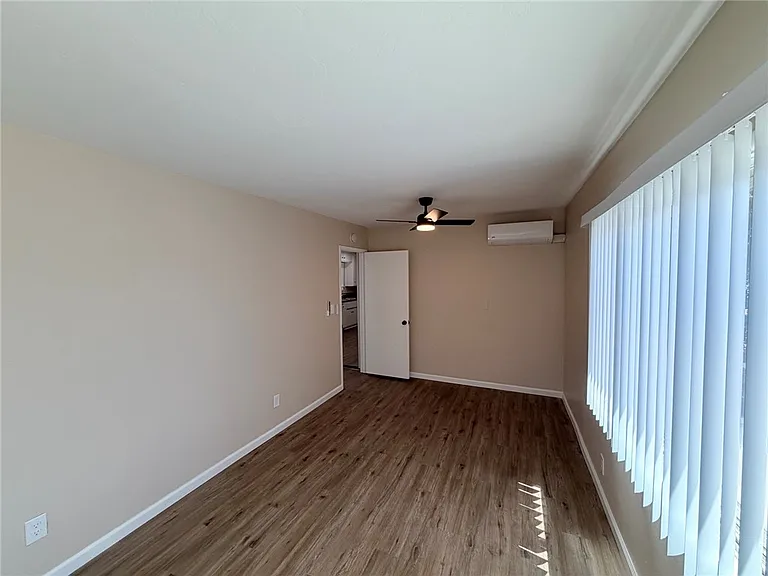 355 S Aspan Ave #1 — Photo 16