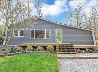 8370 Stickle Rd, Saint Louisville, OH 43071