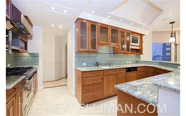 Sold by Douglas Elliman | media 7