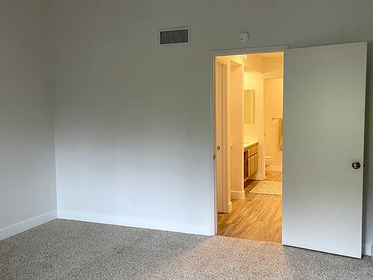 Plan C, 2br,2ba, Primary Bedroom