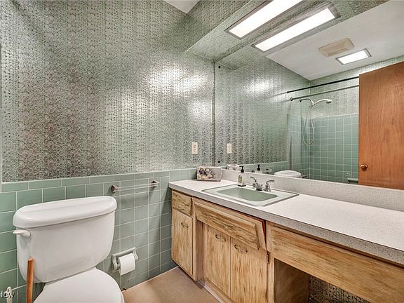 5th image of 1185 Shepard Hills Blvd