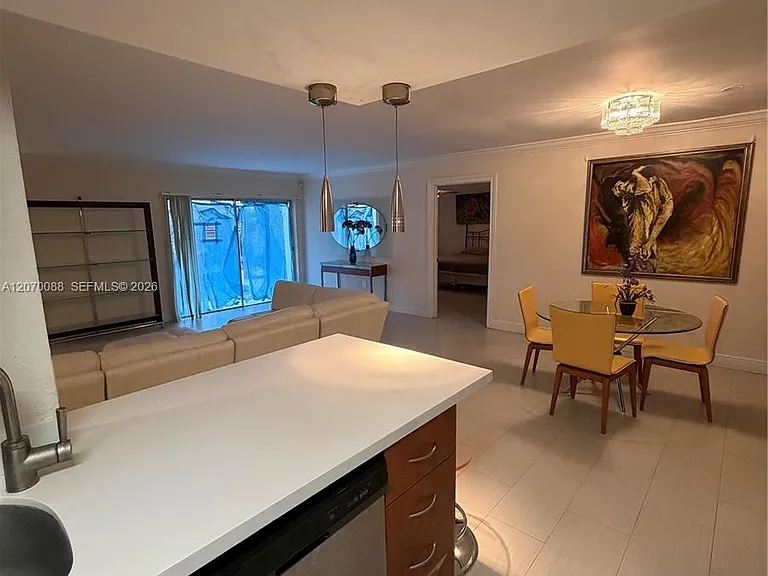 2640 NE 135th St #202 — Photo 10