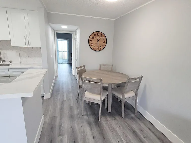 101 Hastings E #G — Photo 21