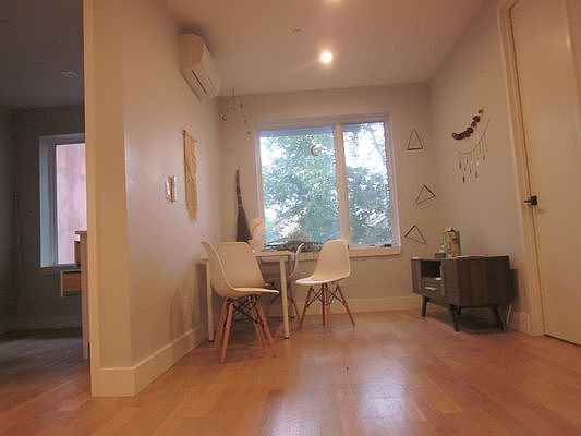 3rd image of 745 Lafayette Ave #2R