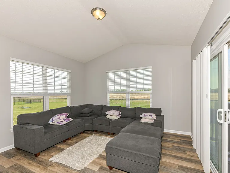 9818 Gallop Ln — Photo 4