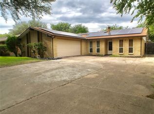 426 Santa Margarita St, Grand Prairie, TX 75052