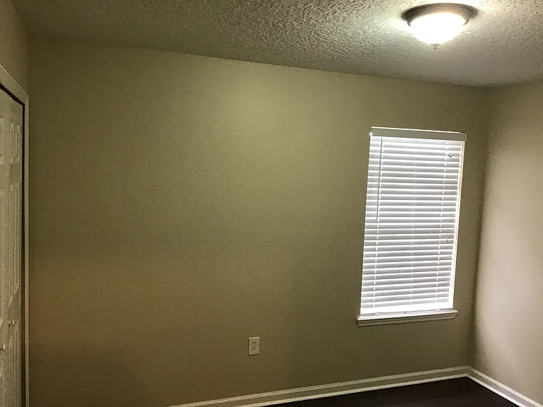 2724 Creekfront Dr — Photo 15