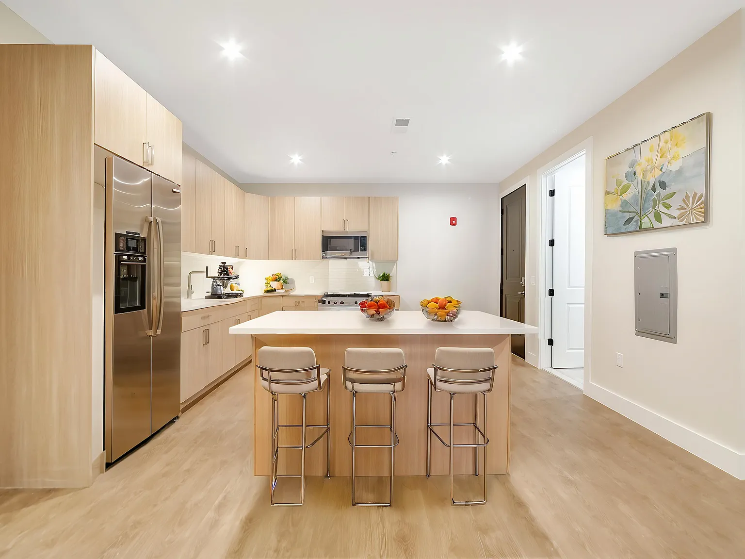 2 bed, 960 sqft, $2,800 — Photo 2