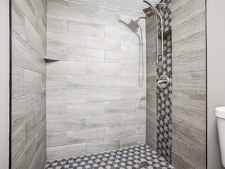 4841 Stoneybrook Blvd — Photo 11