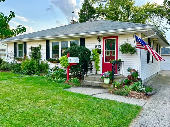 813 Adams St, Lockport, IL 60441