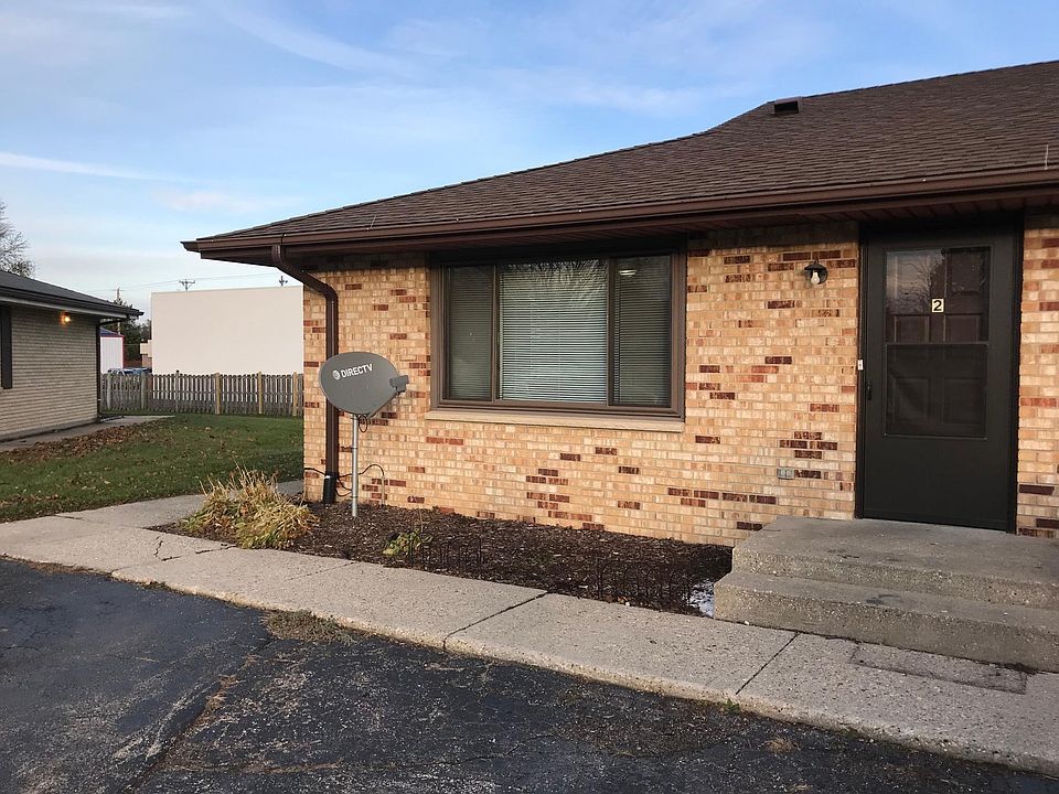 1st image of 2429 Windridge Ct APT 2