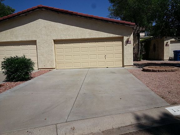 2nd image of 1925 N Scovel St #21135324-002