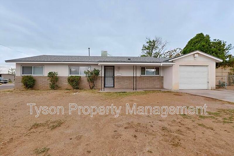 1st image of 3503 Montclaire Dr NE
