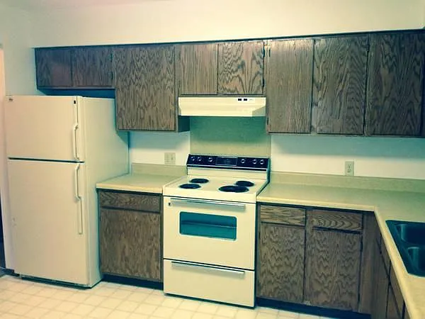 1 bed, 650 sqft, $734 — Photo 2