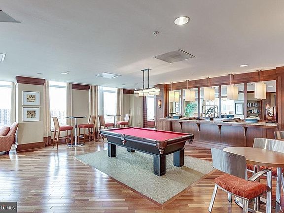 Condo Lounge