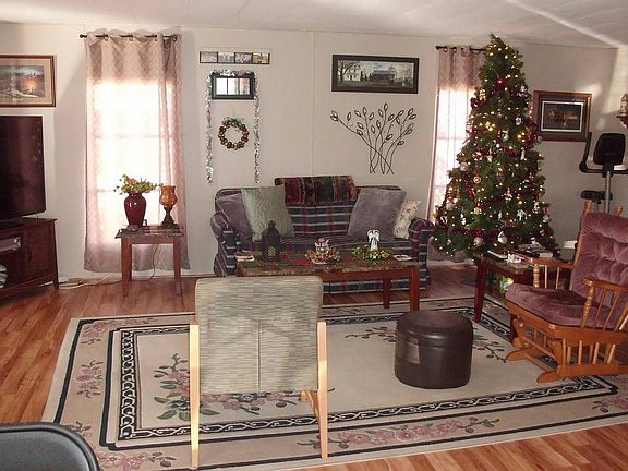 4th image of 281 Tanglewood Ave #281