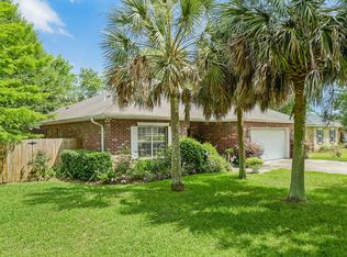 57144 Diamondhead Dr E, Diamondhead, MS 39525