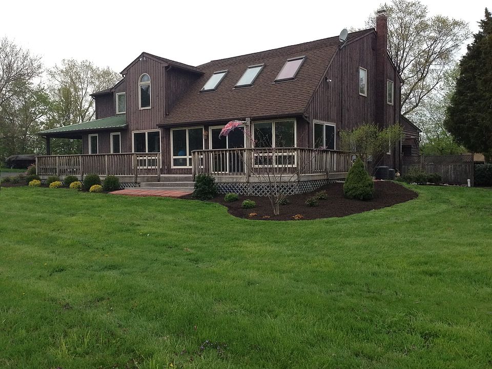 2nd image of 2688 Windy Bush Rd