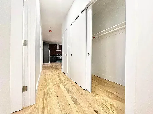 Rented by City Connections Realty | media 4