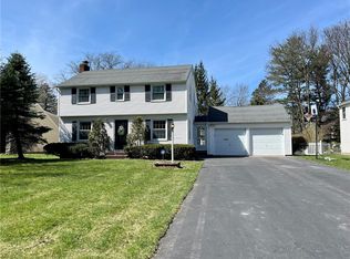 145 Glenhill Dr, Rochester, NY 14618