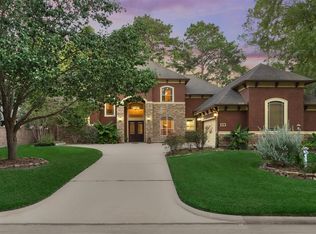 33 Highwood Rd, Montgomery, TX 77356