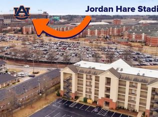 696 W Magnolia Ave APT 203, Auburn, AL 36832