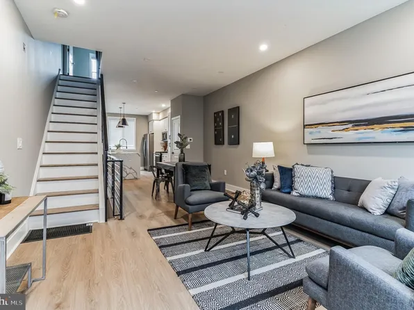 2710 Latona St, Philadelphia, PA 19146