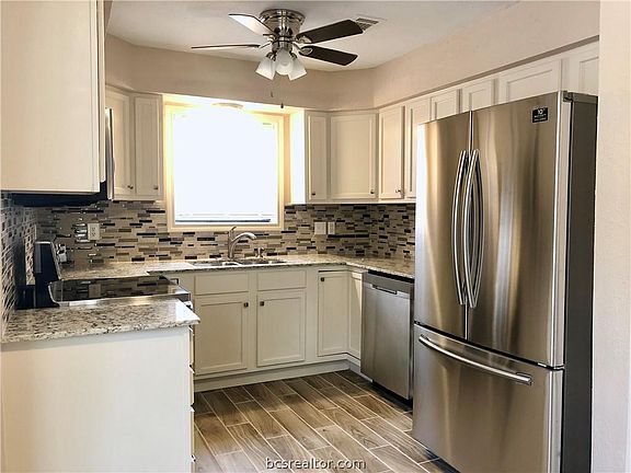 4th image of 908 Crestwood Dr