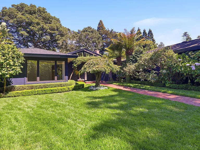 820 Eucalyptus Ave — Photo 52