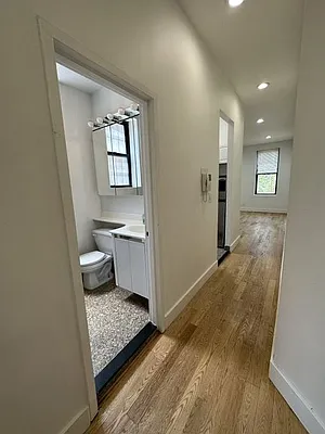 Rented by Mossanen Group | media 6