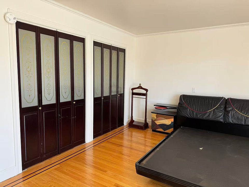 2nd image of 2033 Kirkham St