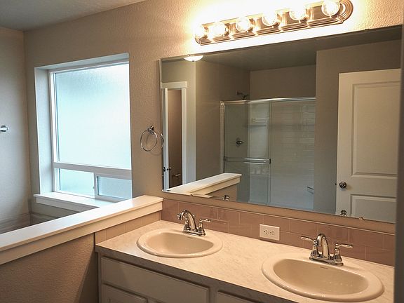 4th image of 3154 N Greengate Way