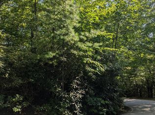 116 Buckberry Dr N, Sapphire, NC 28774