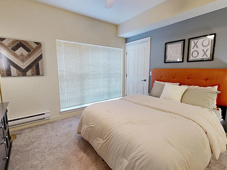 Oversized windows for optimal lighting