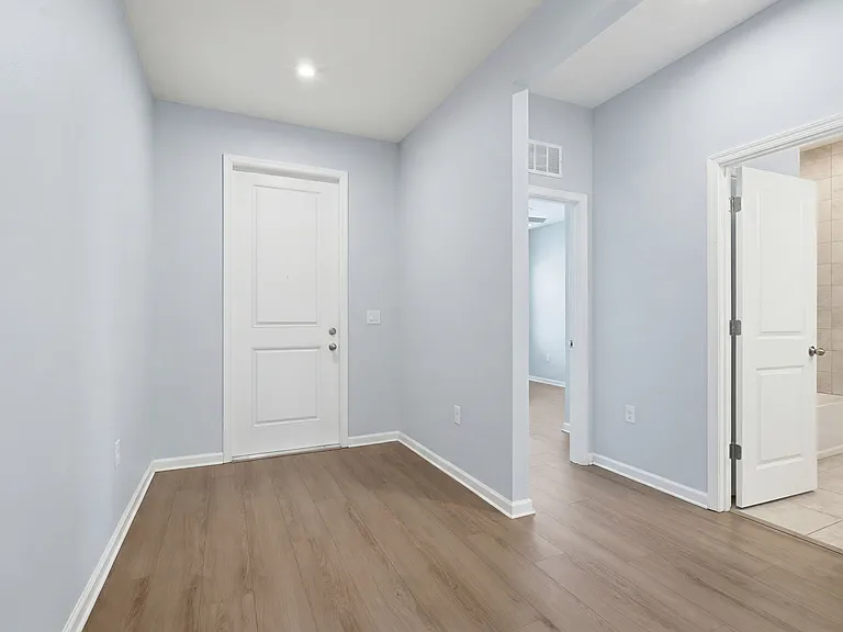 1210 Whispering Ln — Photo 22