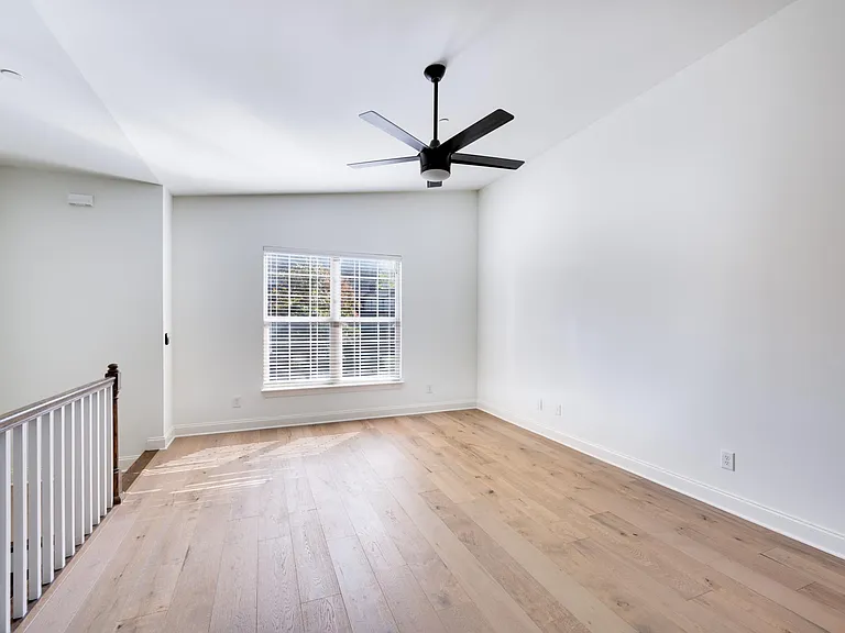 3128 Belwood St #201 — Photo 10