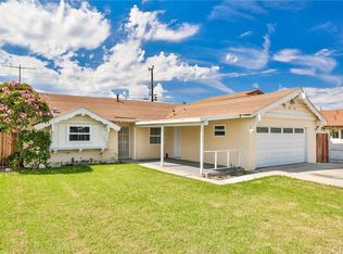 17111 Kampen Ln, Huntington Beach, CA 92647