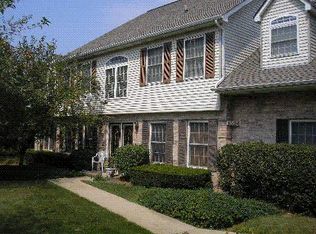 1524 Laurel Oaks Dr, Streamwood, IL