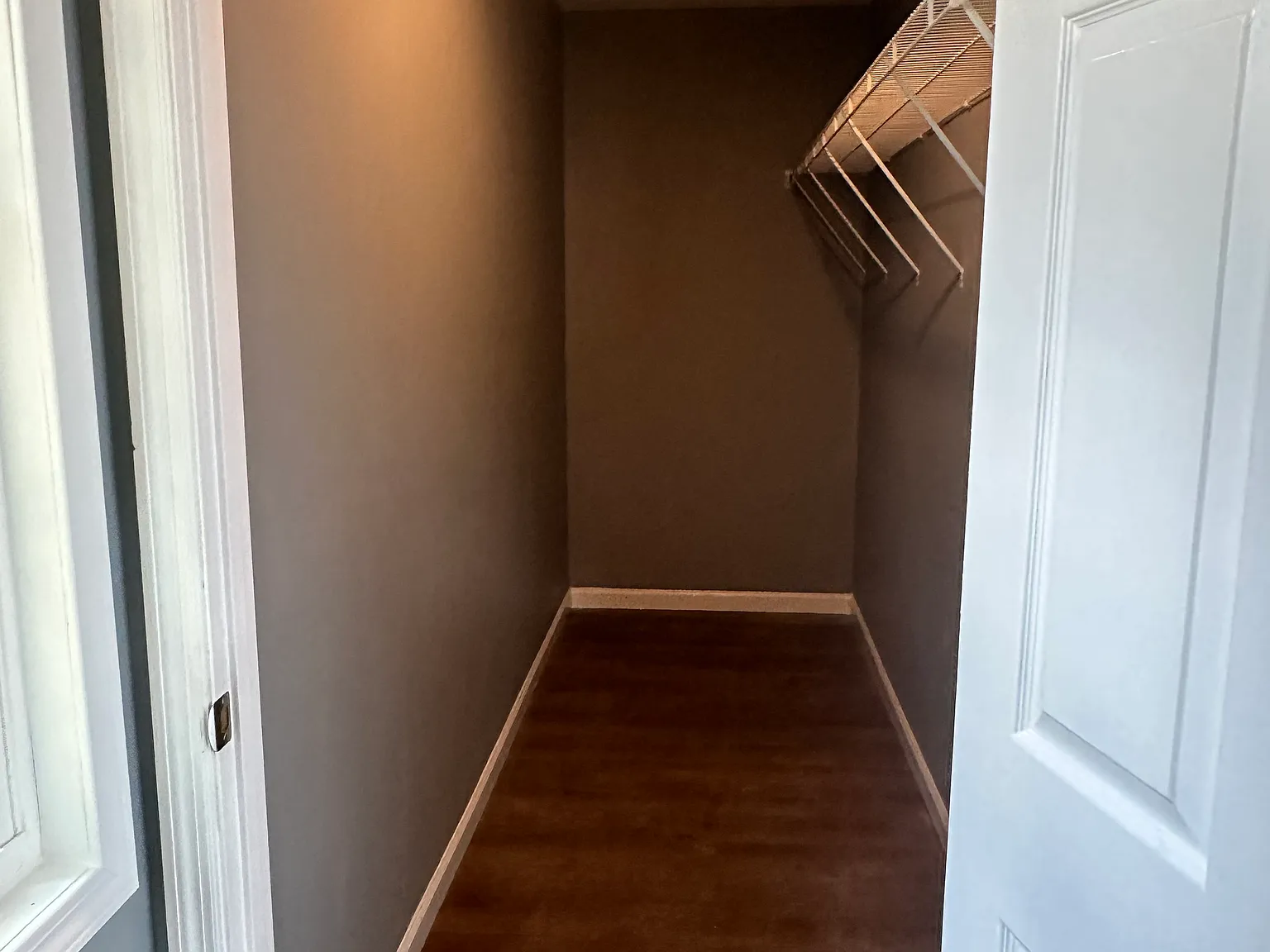 1186 Thorne Ave — Photo 4