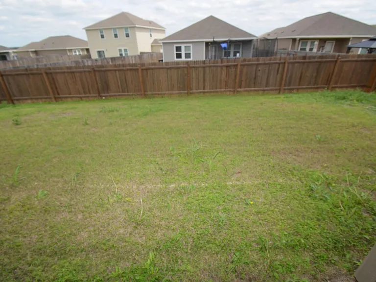 1187 Amy Dr — Photo 16