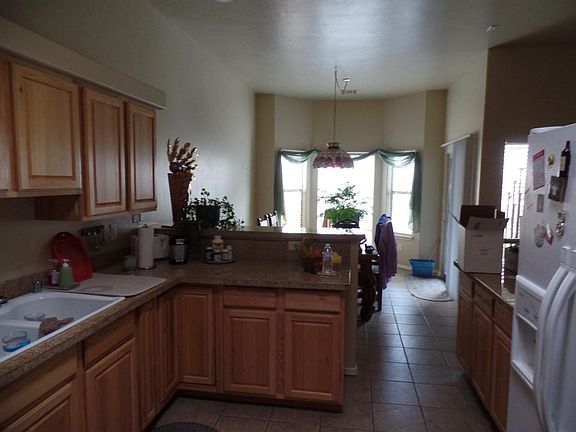 Kitchen / Dining