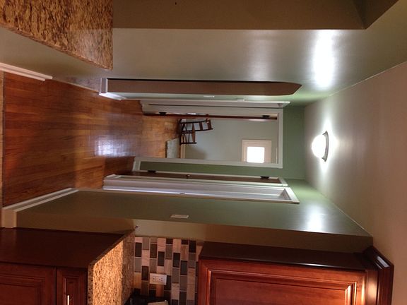 5th image of 14452 Hickox St