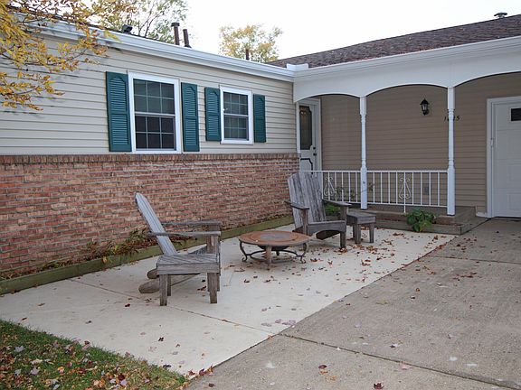 4th image of 1825 E Saint Jude Ct