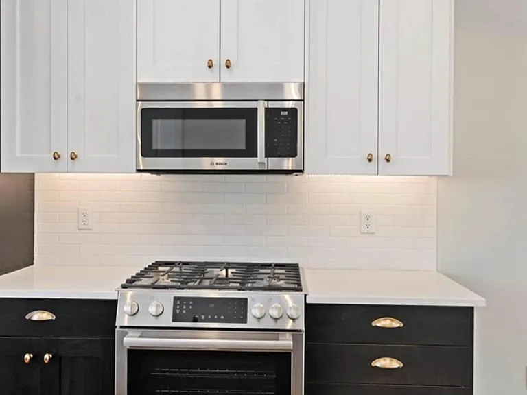 Bradbury Luxury Townhomes — Photo 23