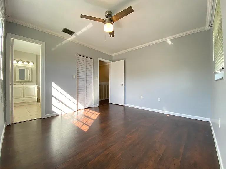 12366 SW 51st Pl — Photo 23