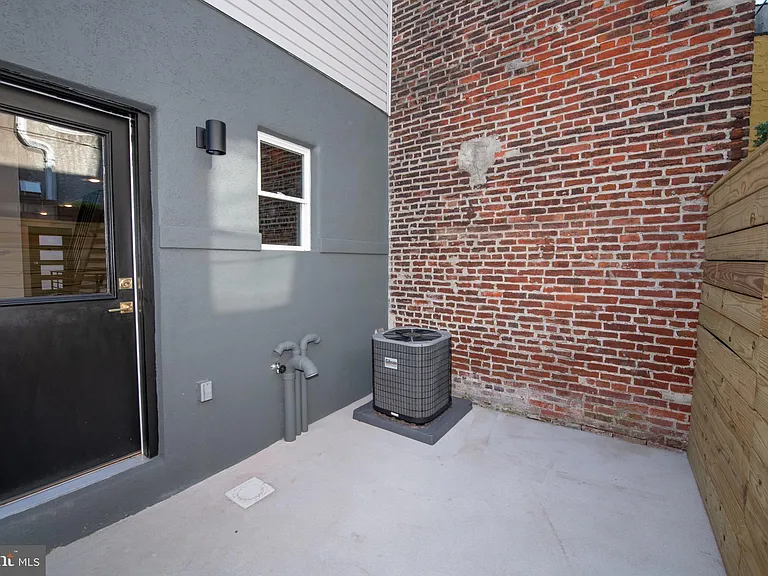 1512 S Beulah St — Photo 21
