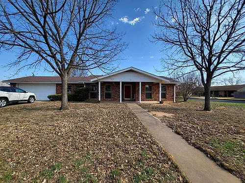 1401 N Orange St Photo 1